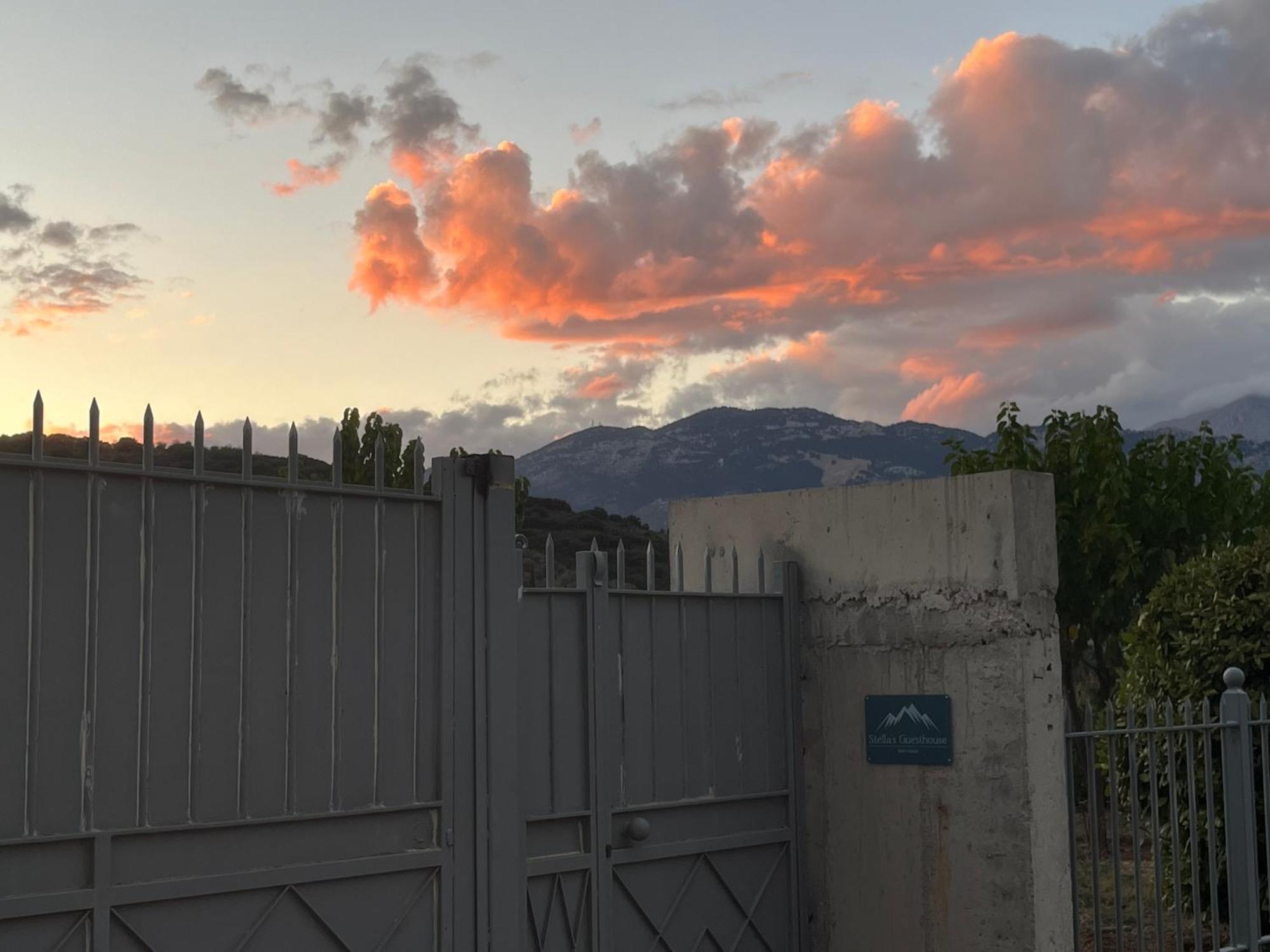 Stellas Guesthouse Near Arachova Stírion 外观 照片
